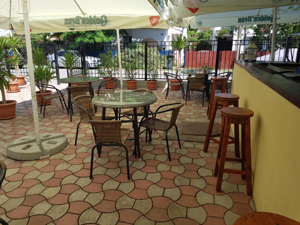 Casa Galbena Hotel Costinesti Exterior photo