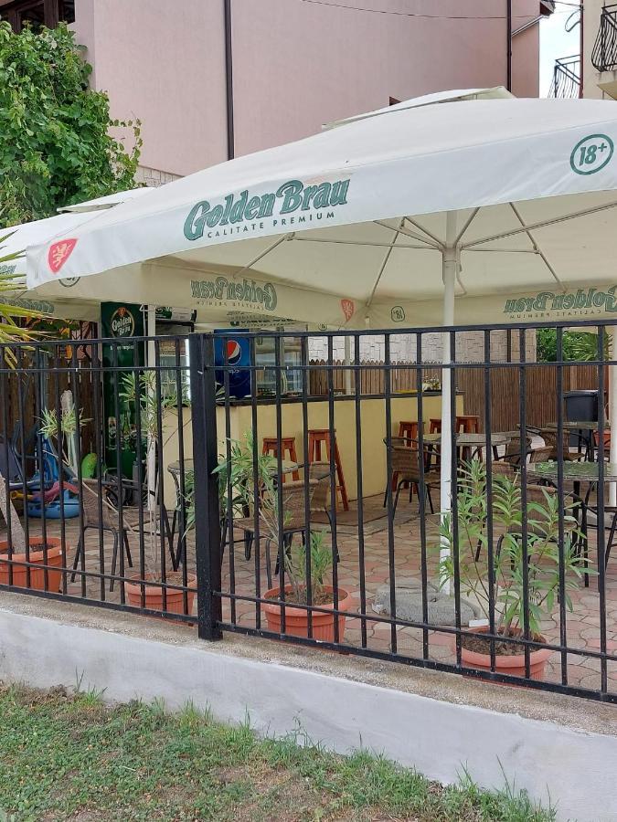Casa Galbena Hotel Costinesti Exterior photo